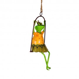 WOAVI  FEMALE FROG SITTING IRON PAINTED